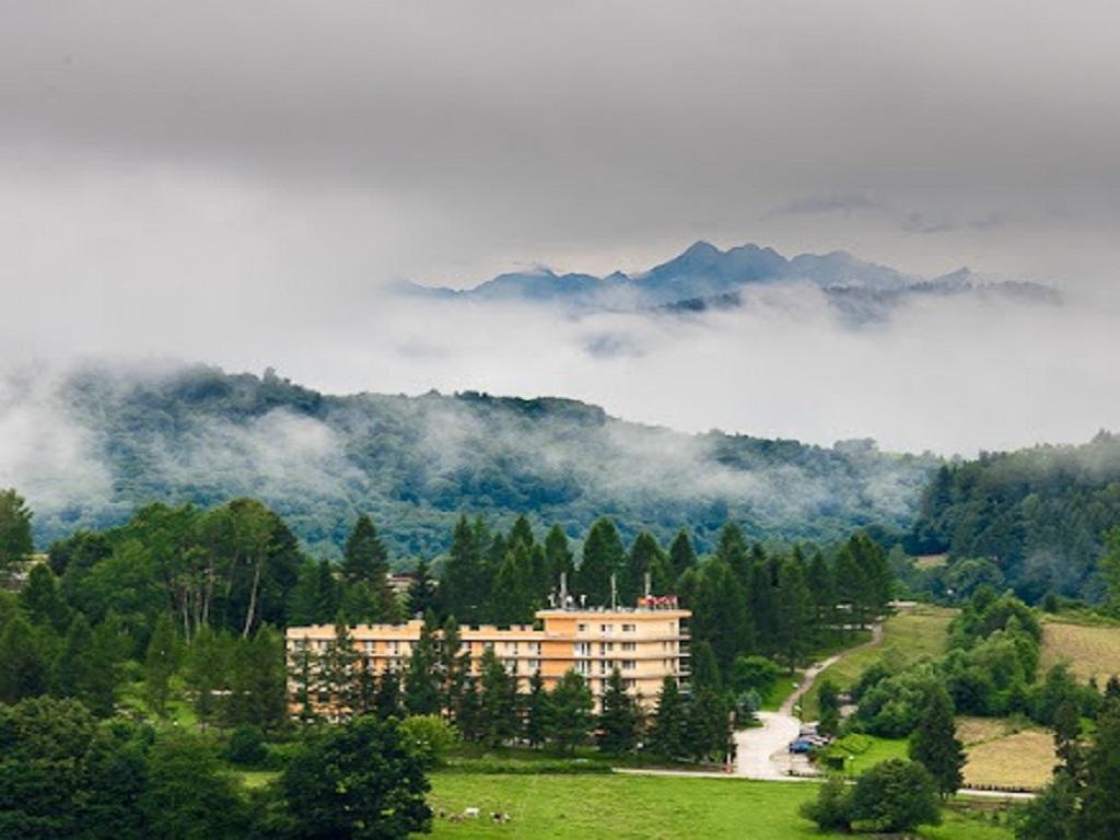 Готель Korona Sanatorium Uzdrowiskowe Мушина Екстер'єр фото